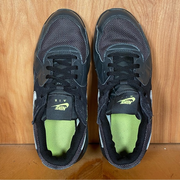 Womens 6 Youth 4.5 Nike Air Max Excee Athletic Shoes Black Green SEF1451 - Picture 5 of 8